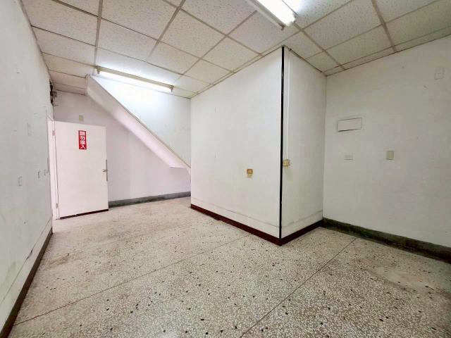 台南仁德店面-9